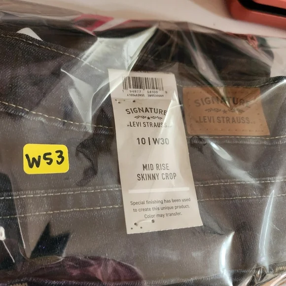 New- Levi's Signature Jeans Women's 10 30x25 Crop Mid Rise Skinny Blue - Picture 11 of 11